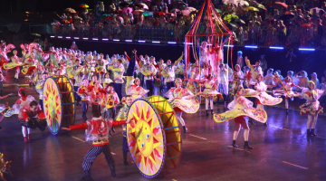Ровесники на Chingay 2016